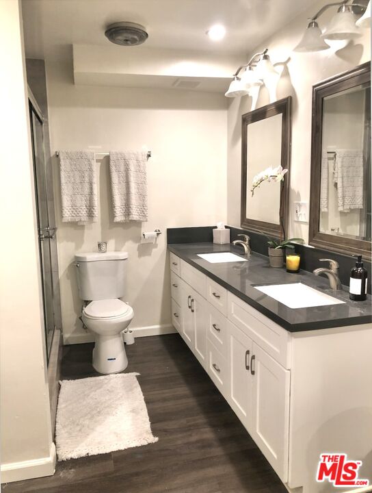 1261 N Laurel Ave Unit: 21
