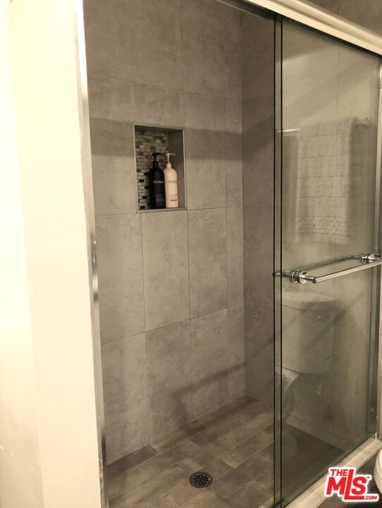 1261 N Laurel Ave Unit: 21