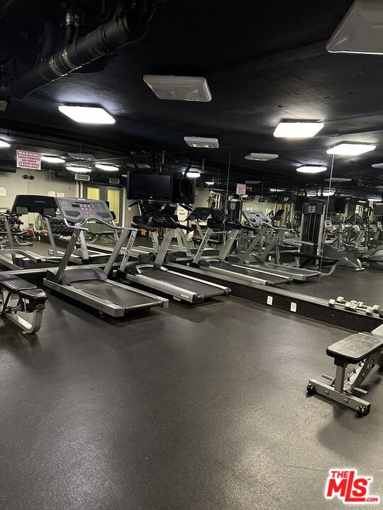 141 S Clark Dr Unit: 421