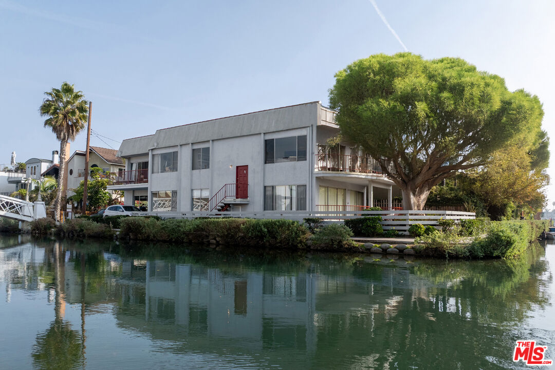 2300 Grand Canal