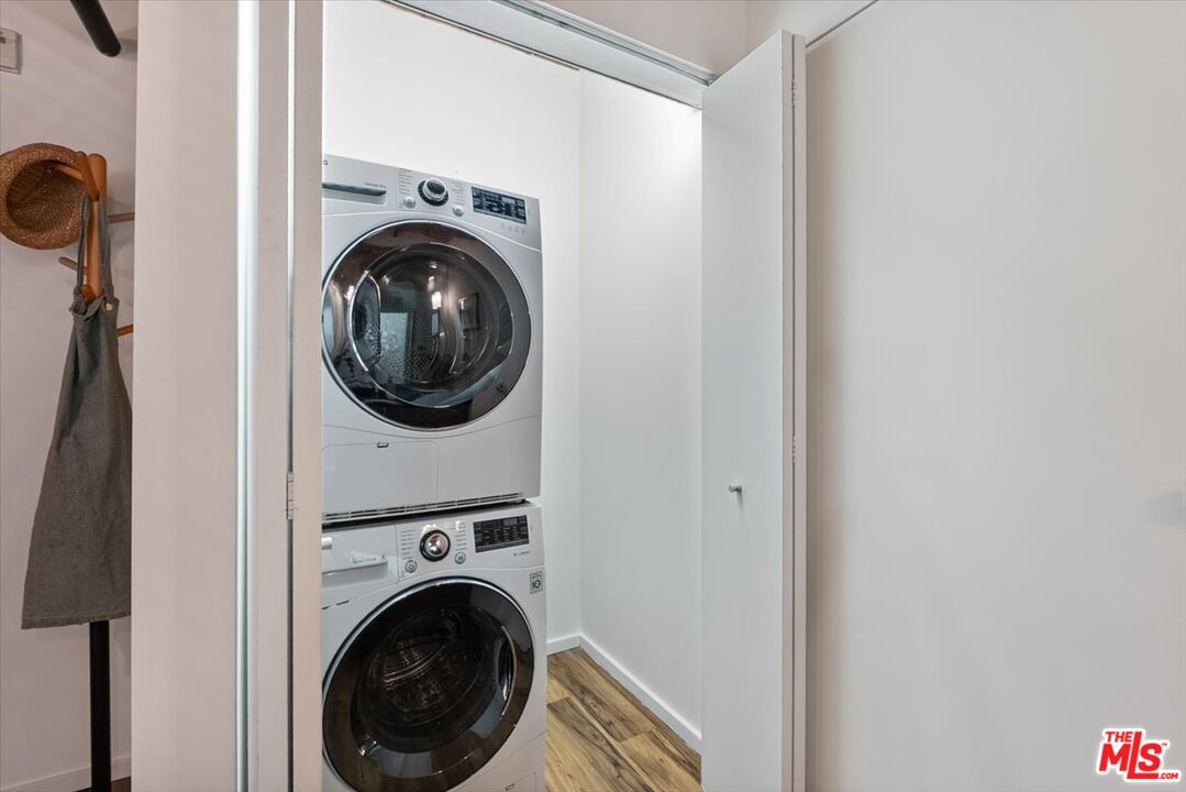 530 S Hewitt St Unit: 238