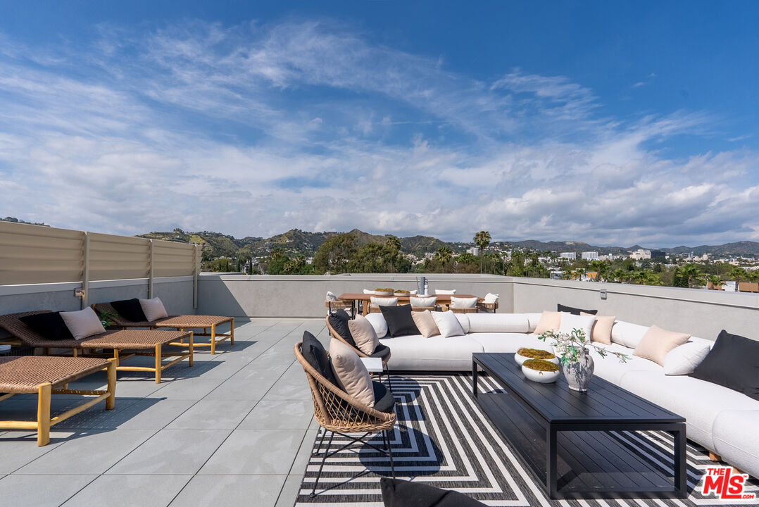 7428 Santa Monica Blvd Unit: PH 501