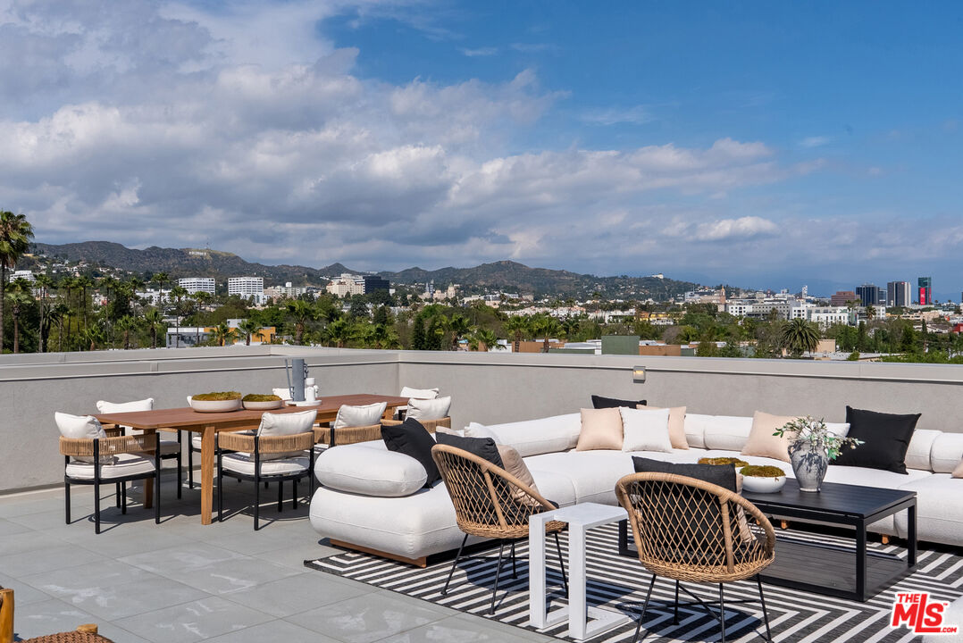 7428 Santa Monica Blvd Unit: PH 501