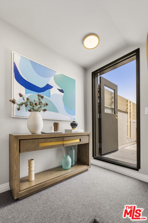 7428 Santa Monica Blvd Unit: PH 501