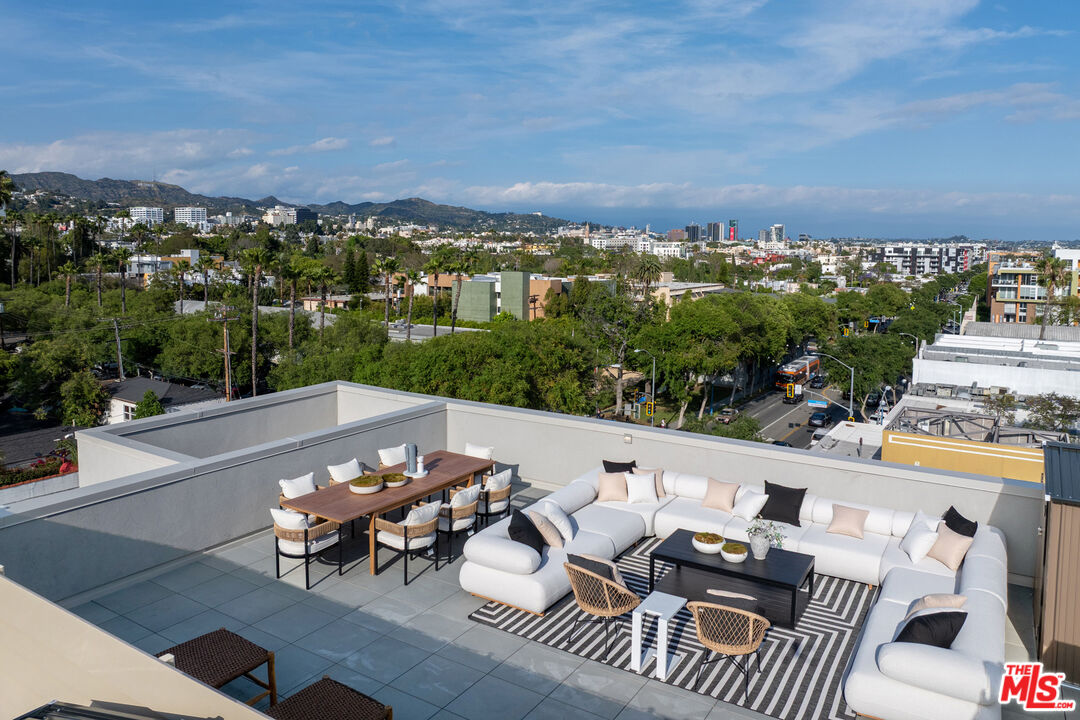 7428 Santa Monica Blvd Unit: PH 501