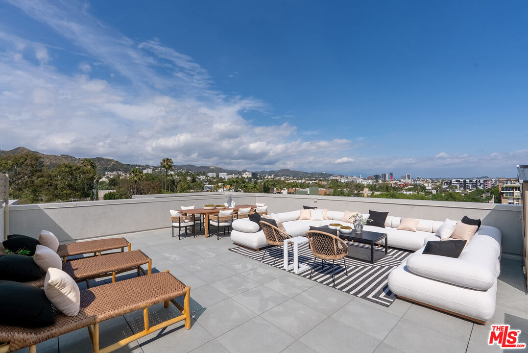 7428 Santa Monica Blvd Unit: PH 501