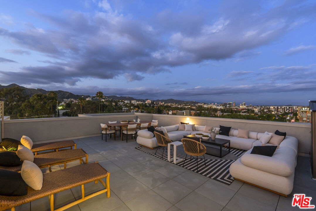 7428 Santa Monica Blvd Unit: PH 501