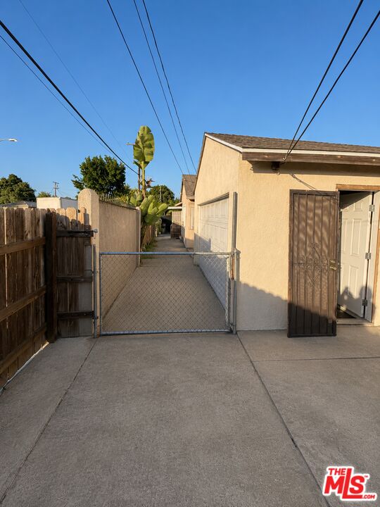 2700 Norton Ave