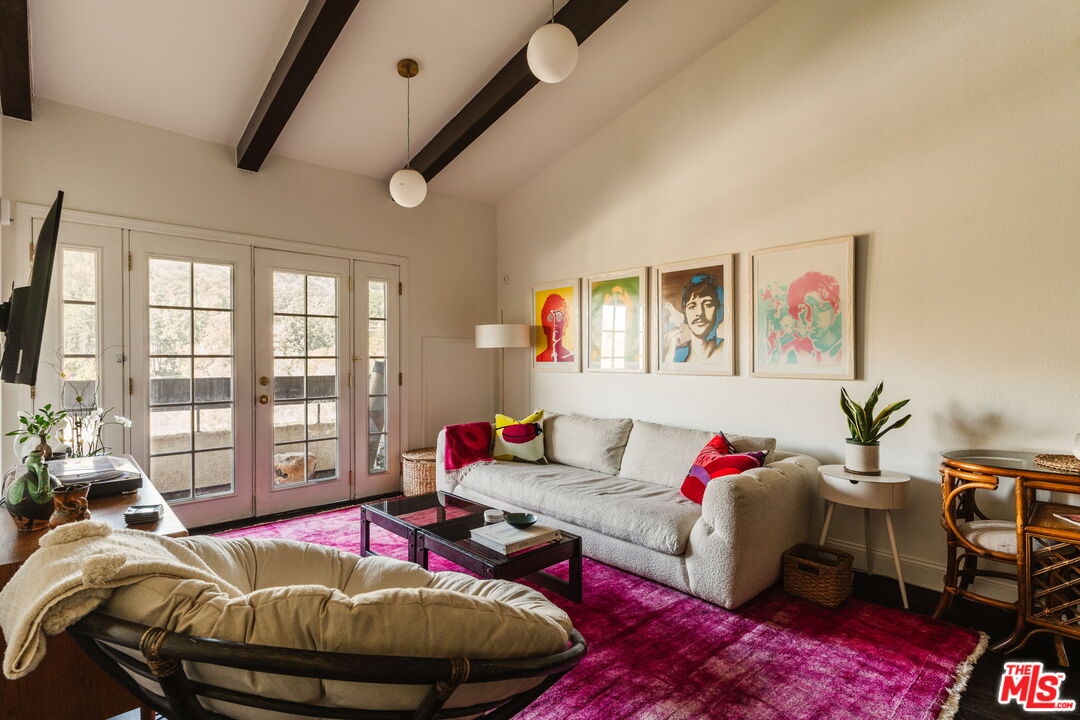 2700 Cahuenga Blvd Unit: 4319