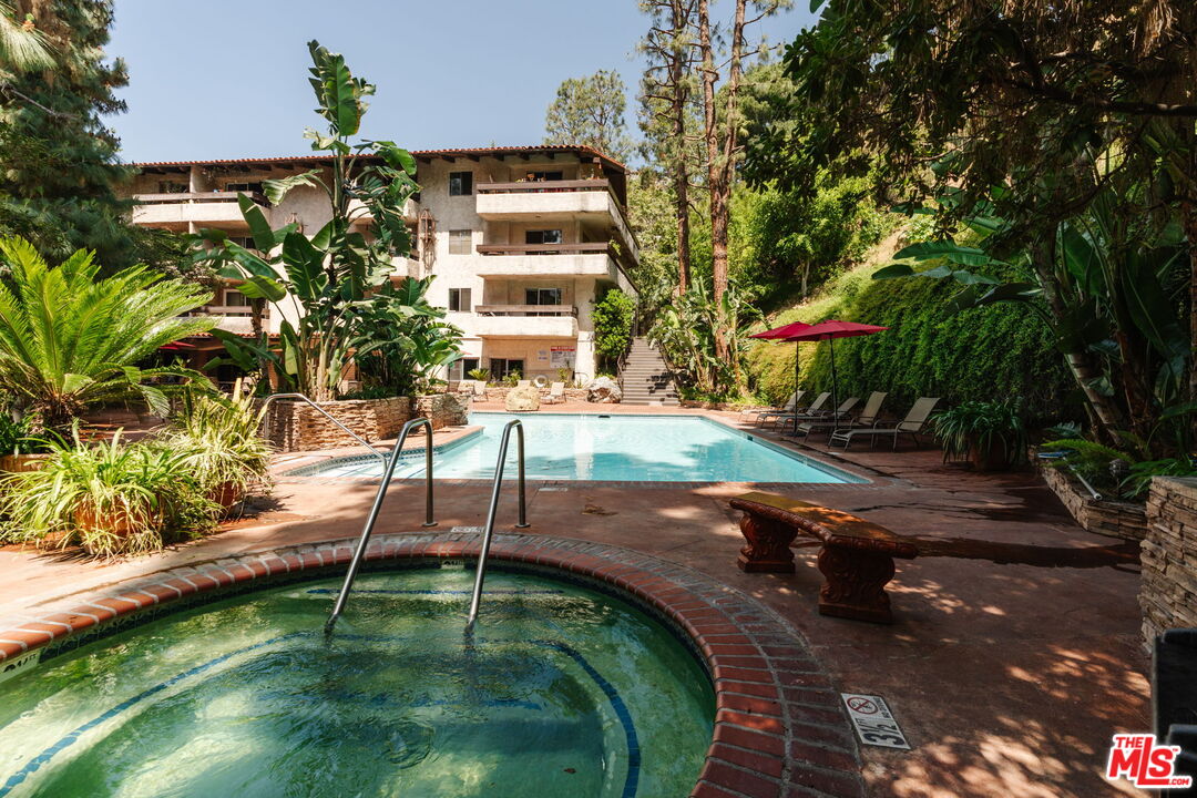 2700 Cahuenga Blvd Unit: 4319