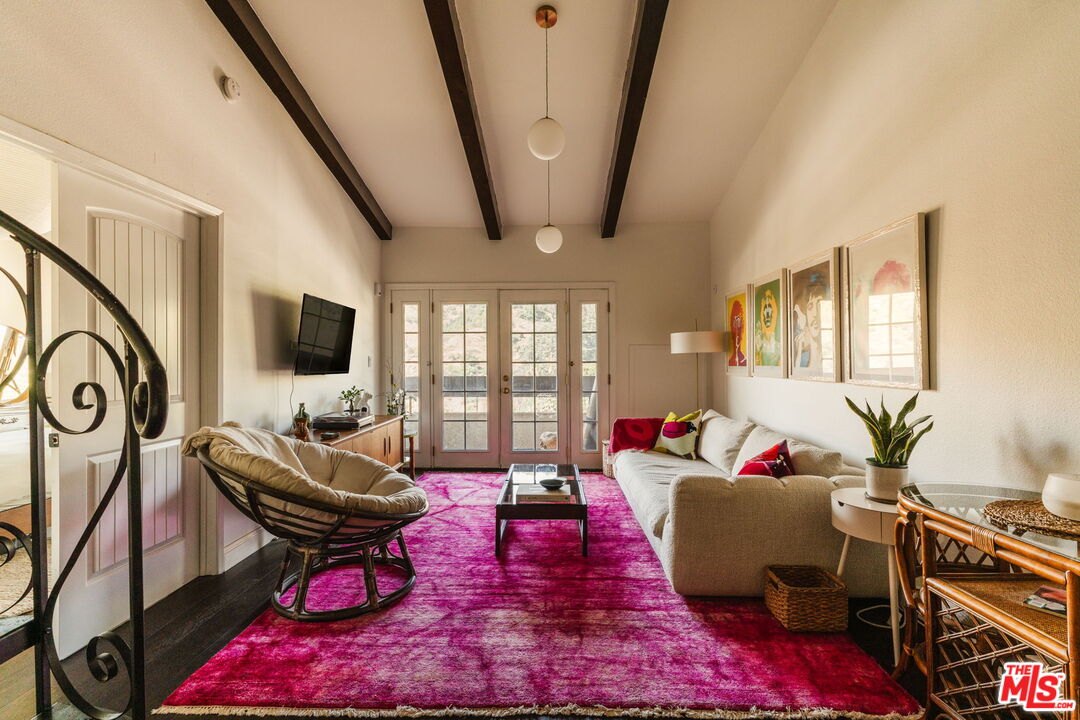 2700 Cahuenga Blvd Unit: 4319