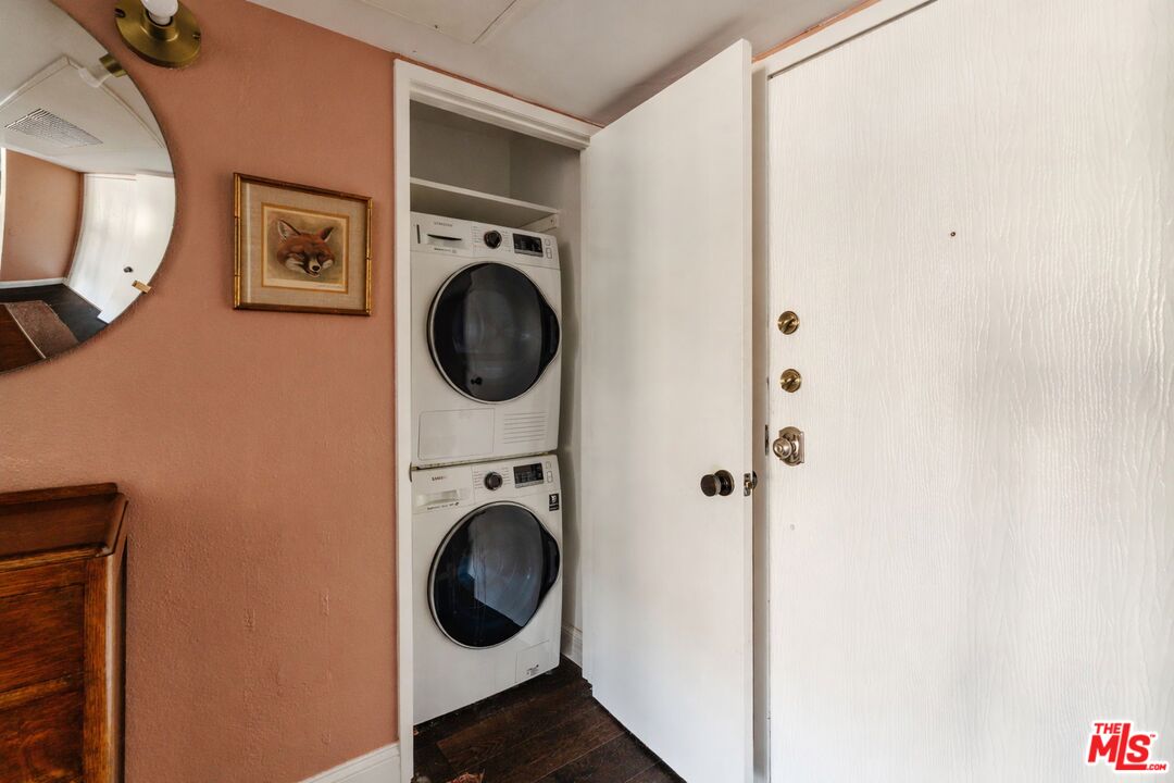 2700 Cahuenga Blvd Unit: 4319