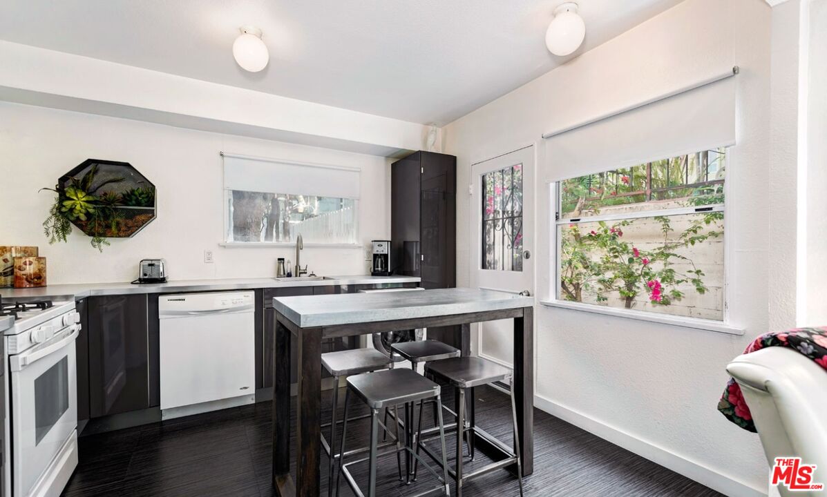 804 Westmount Dr