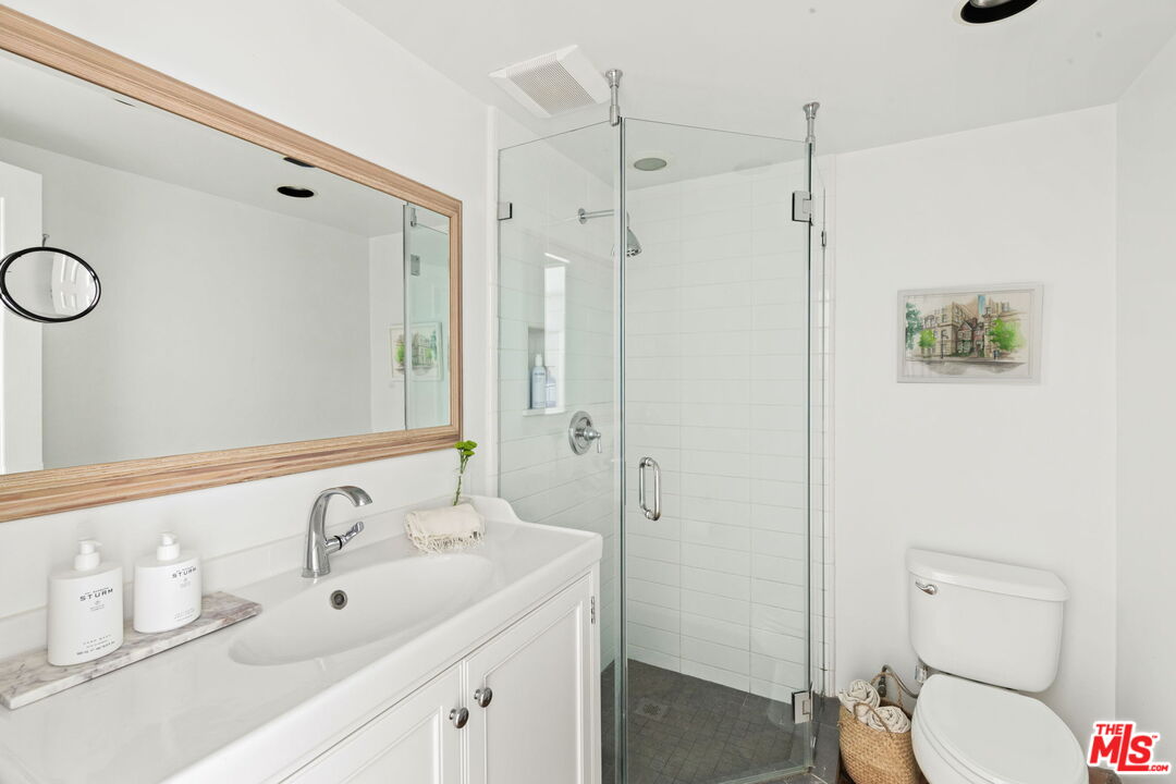 804 Westmount Dr