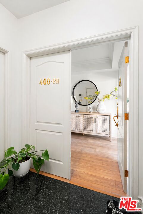 1707 Malcolm Ave Unit: PH400