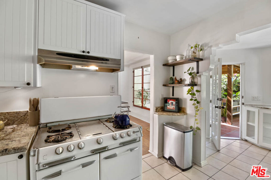 1007 Sanborn Ave