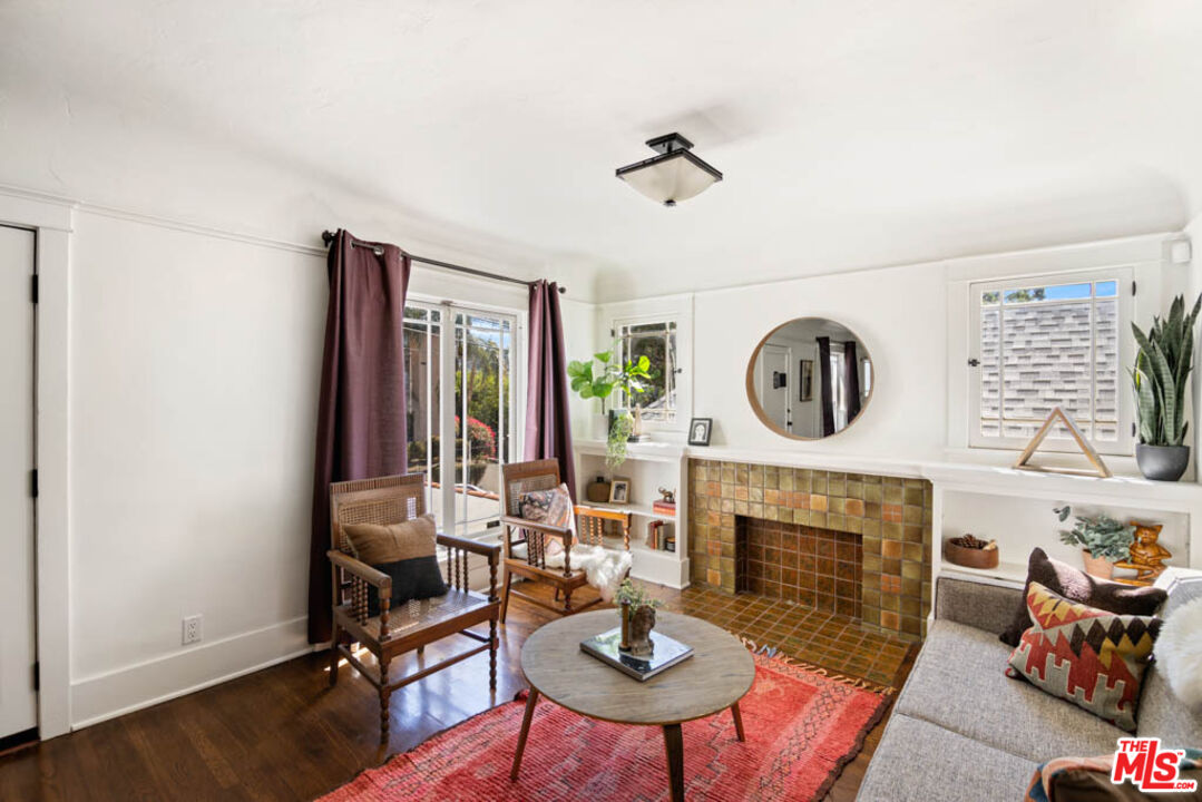 1007 Sanborn Ave