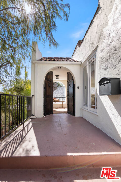 1007 Sanborn Ave