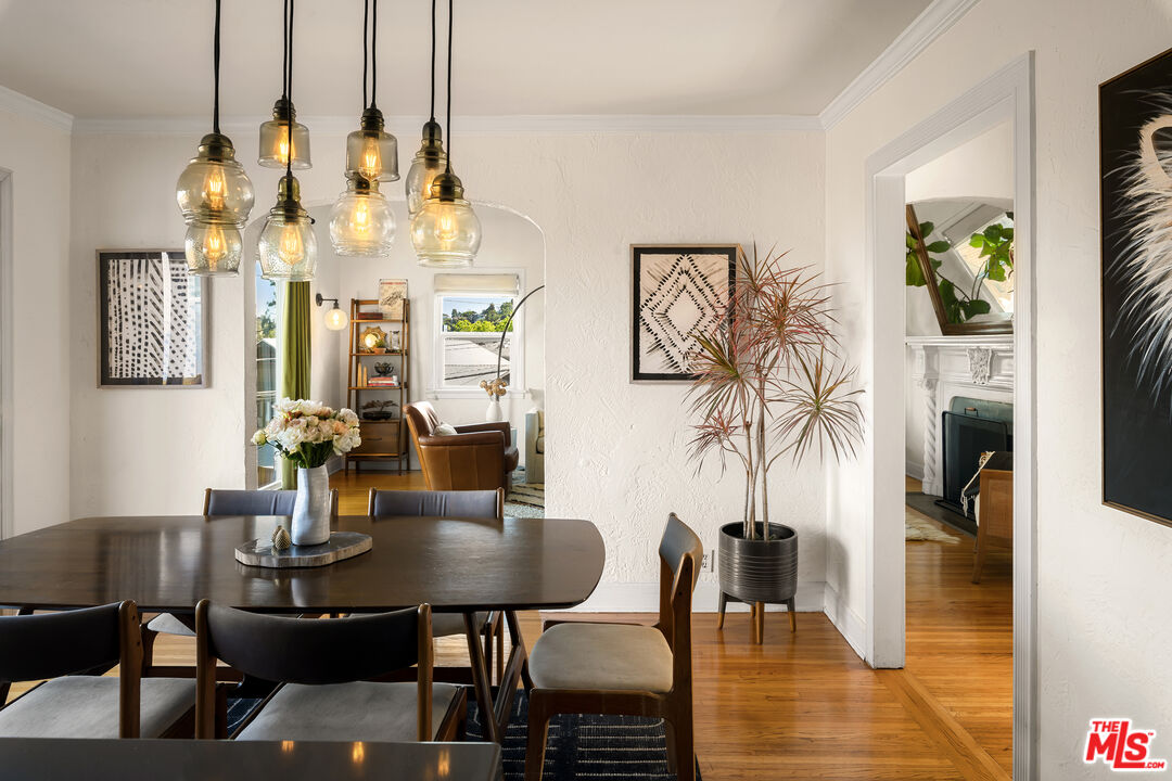 985 Mayo St