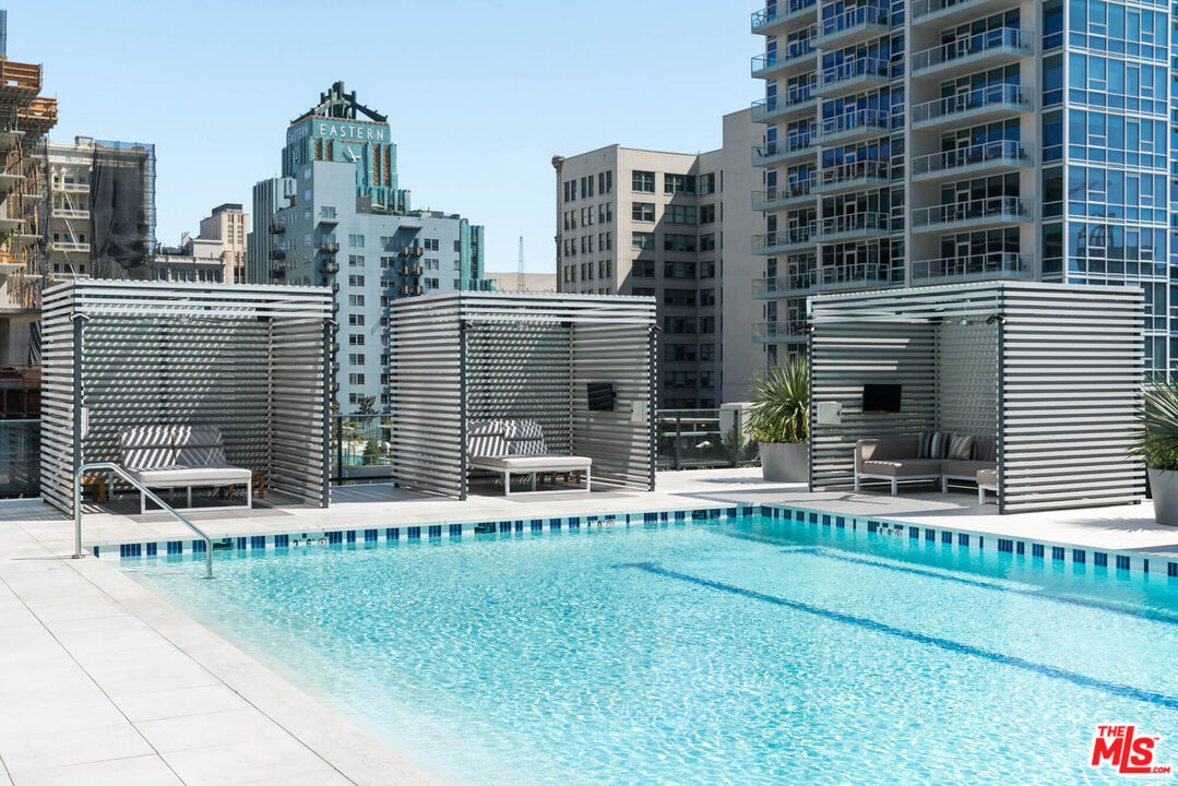 801 S OLIVE ST Unit: PH 8