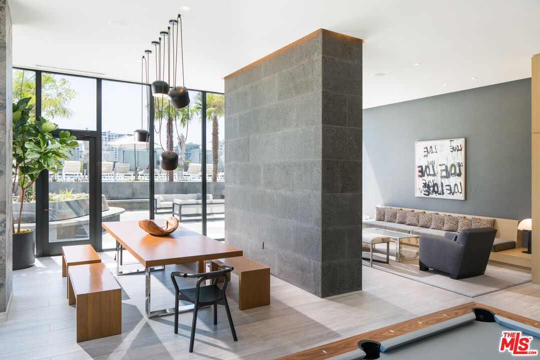 801 S OLIVE ST Unit: PH 8