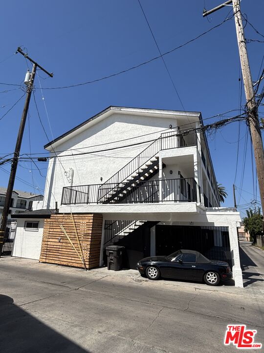 1148 Stanley Ave