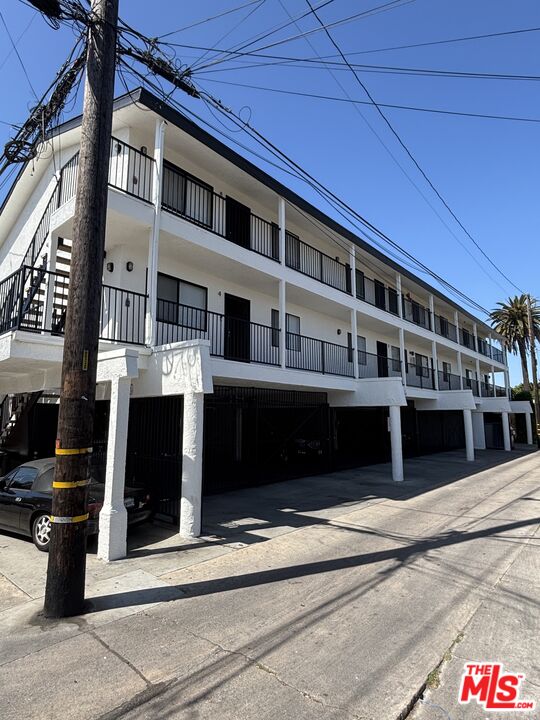 1148 Stanley Ave