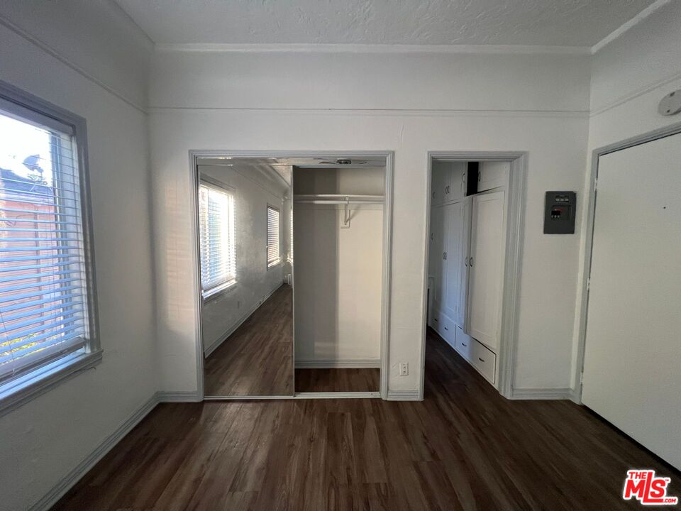 1217 Cedar Ave
