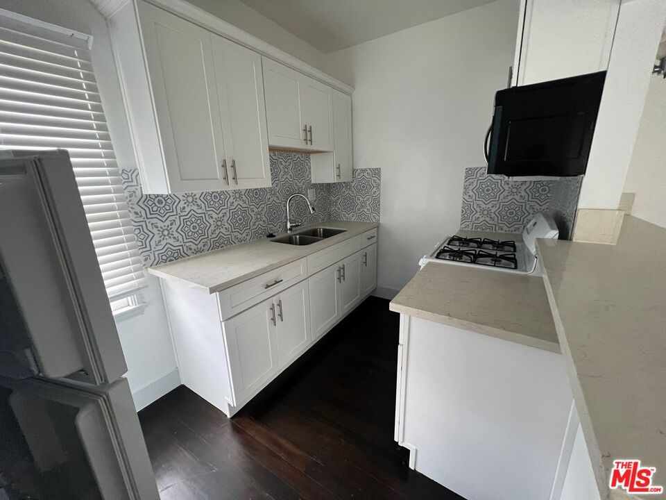 1217 Cedar Ave