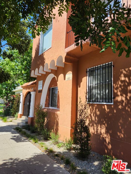 1217 Cedar Ave