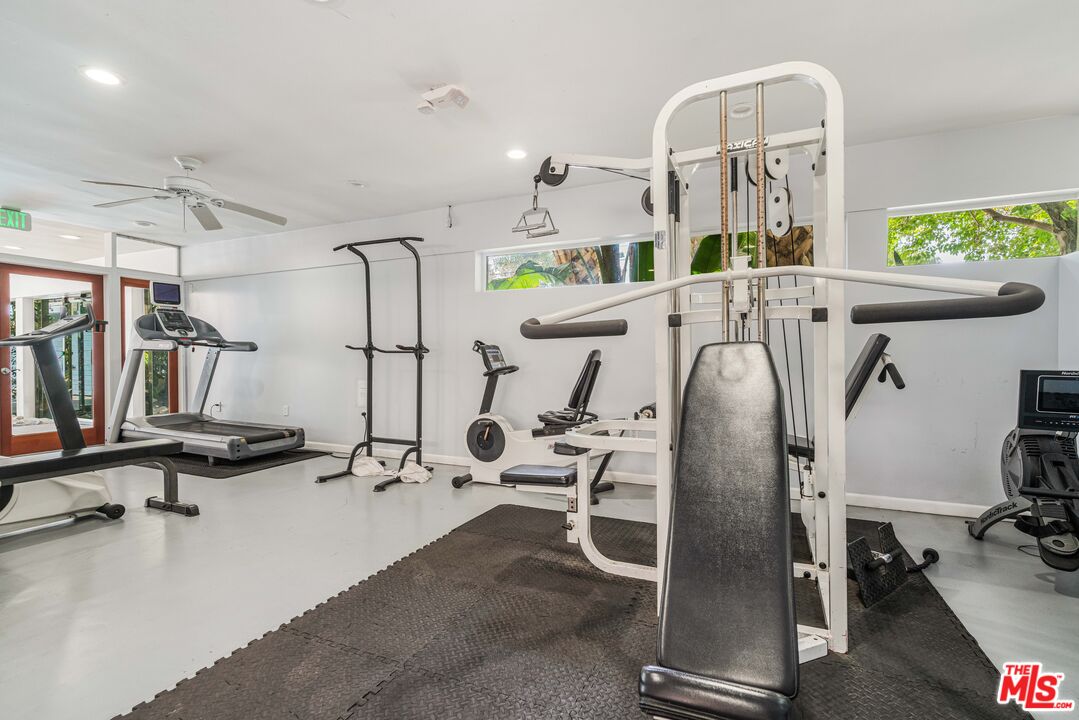 330 S Barrington Ave Unit: 210