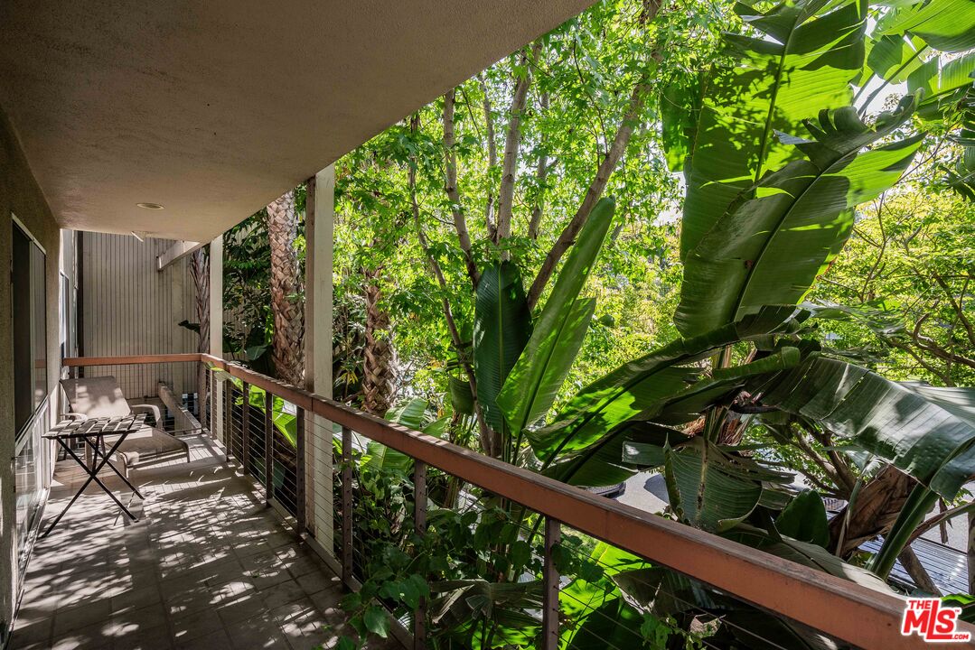 330 S Barrington Ave Unit: 210