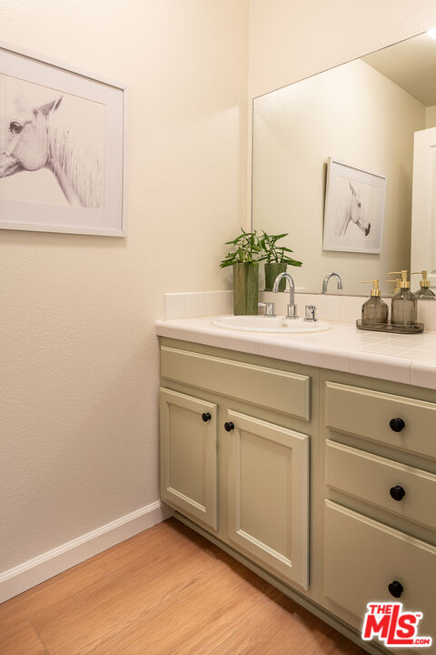 4915 Coldwater Canyon Ave Unit: 4
