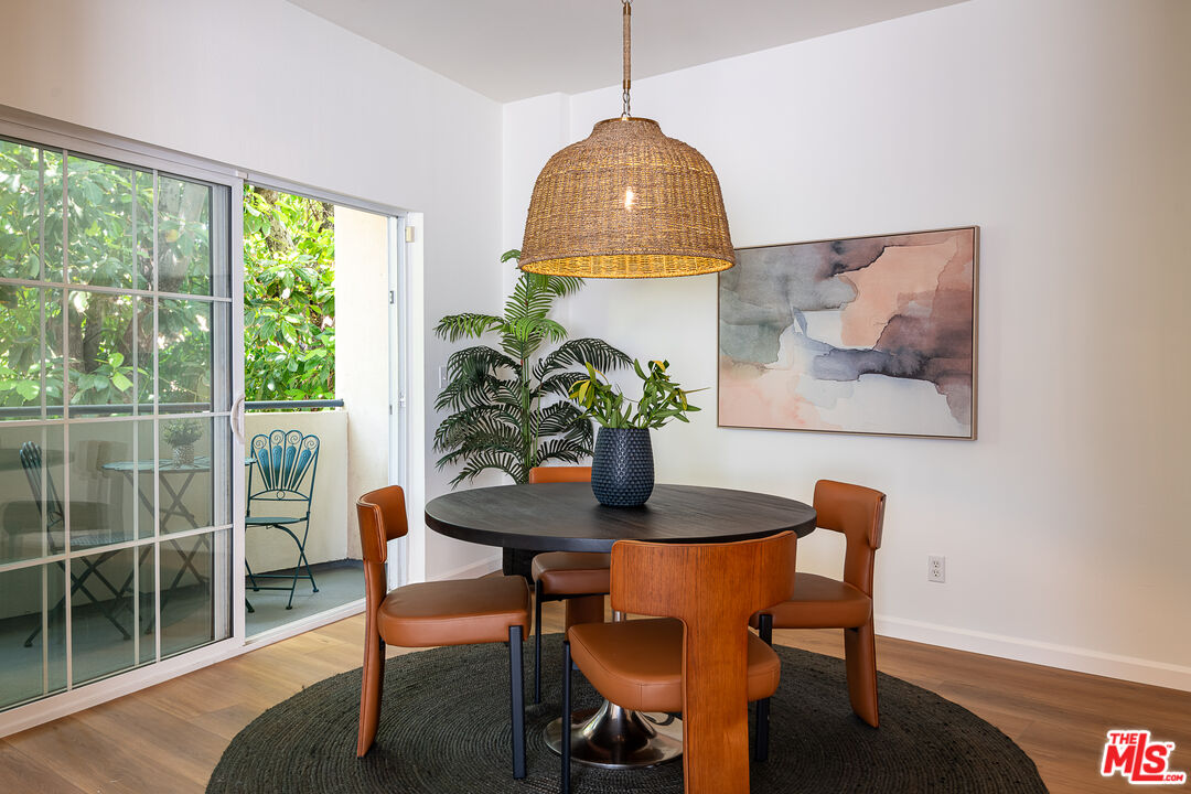 4915 Coldwater Canyon Ave Unit: 4