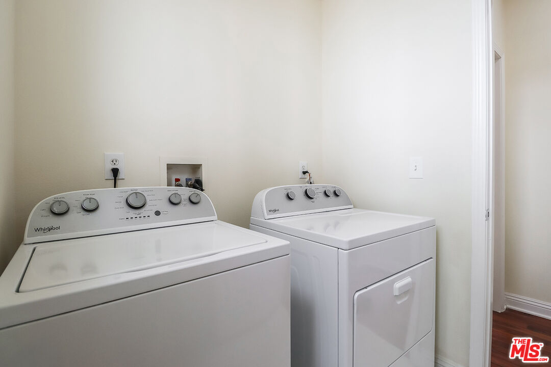 7132 Farralone Ave Unit: 207