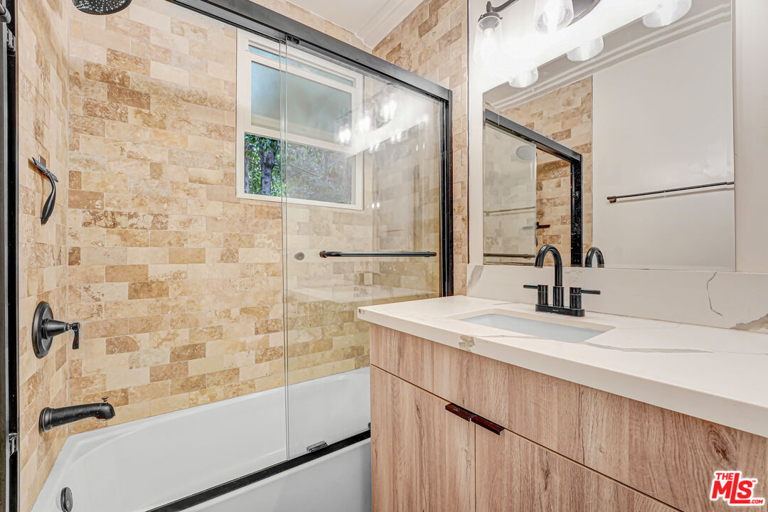 308 S Reeves Dr Unit: 310B