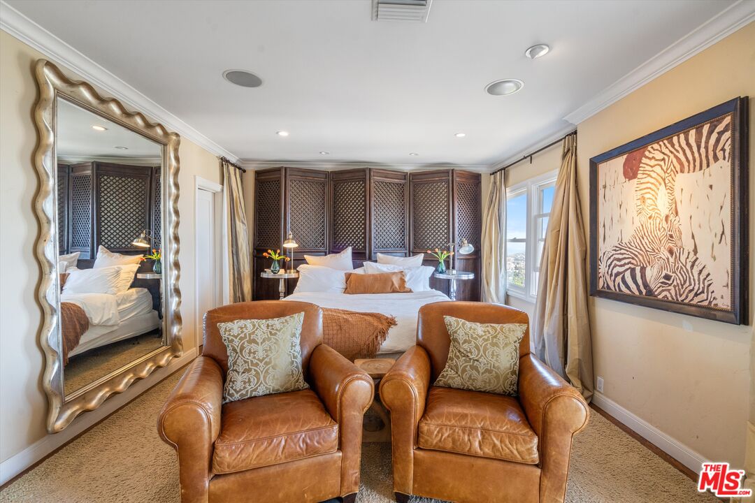 7965 Fareholm Dr