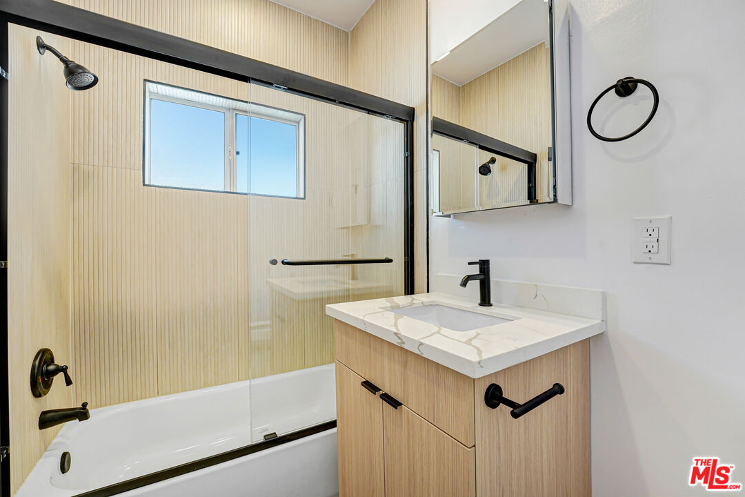 8903 Harratt St Unit: D