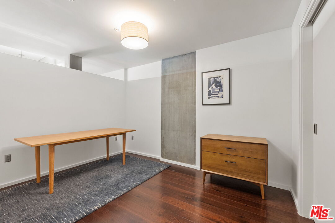 1155 S Grand Ave Unit: 808