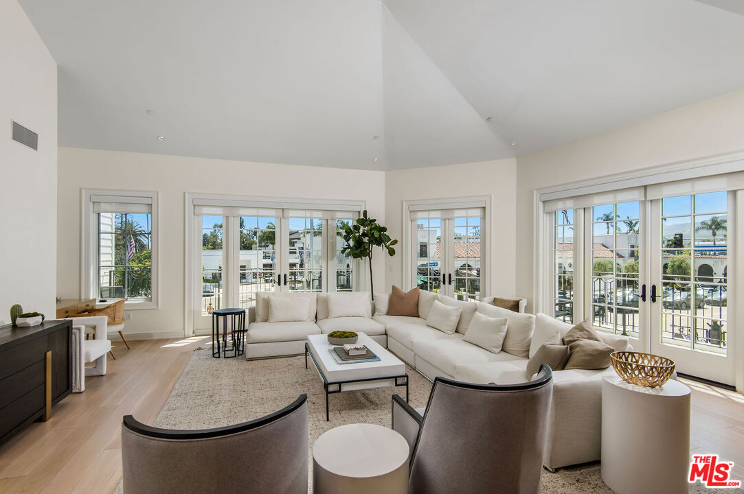 15225 Palisades Village Ln Unit: 202