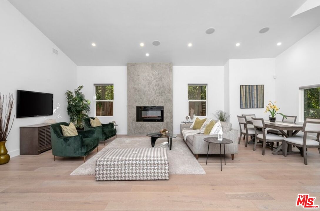 4420 Calhoun Ave
