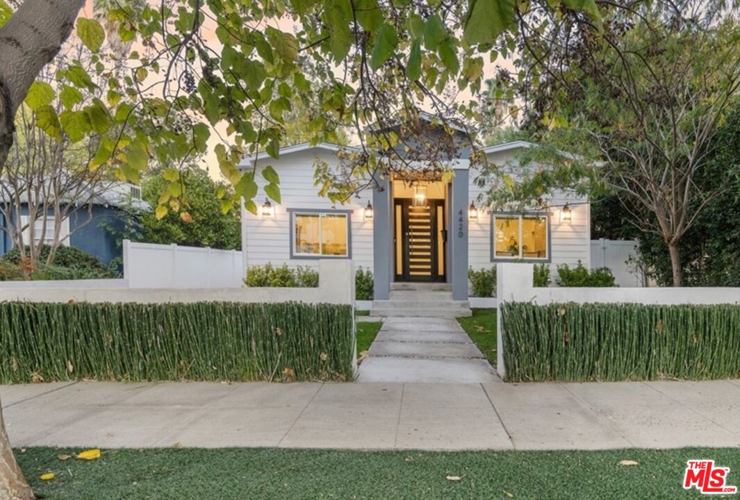 4420 Calhoun Ave