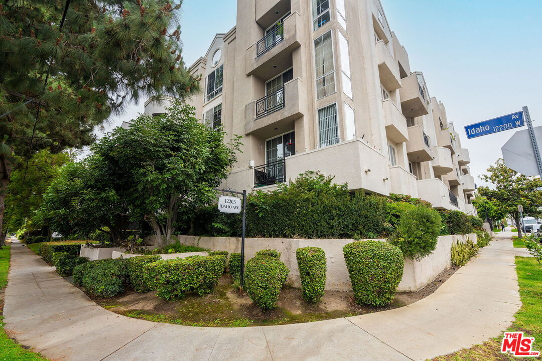 12203 Idaho Ave Unit: 103