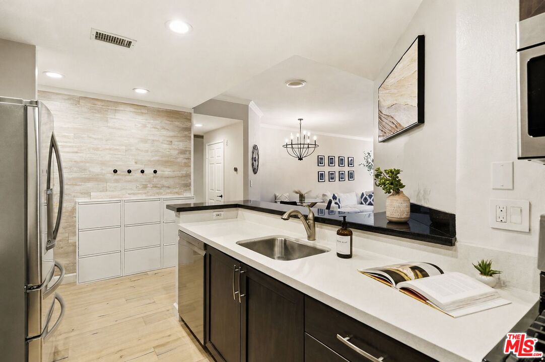 12203 Idaho Ave Unit: 103