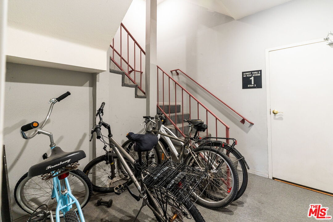 12203 Idaho Ave Unit: 103