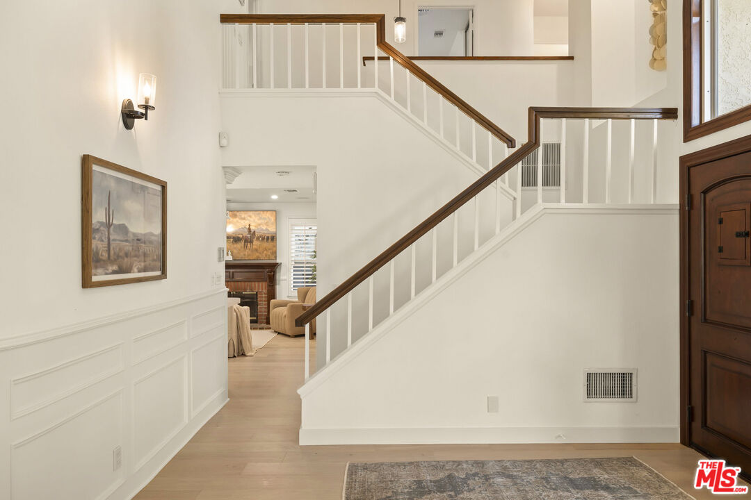 2233 Country Park Ct