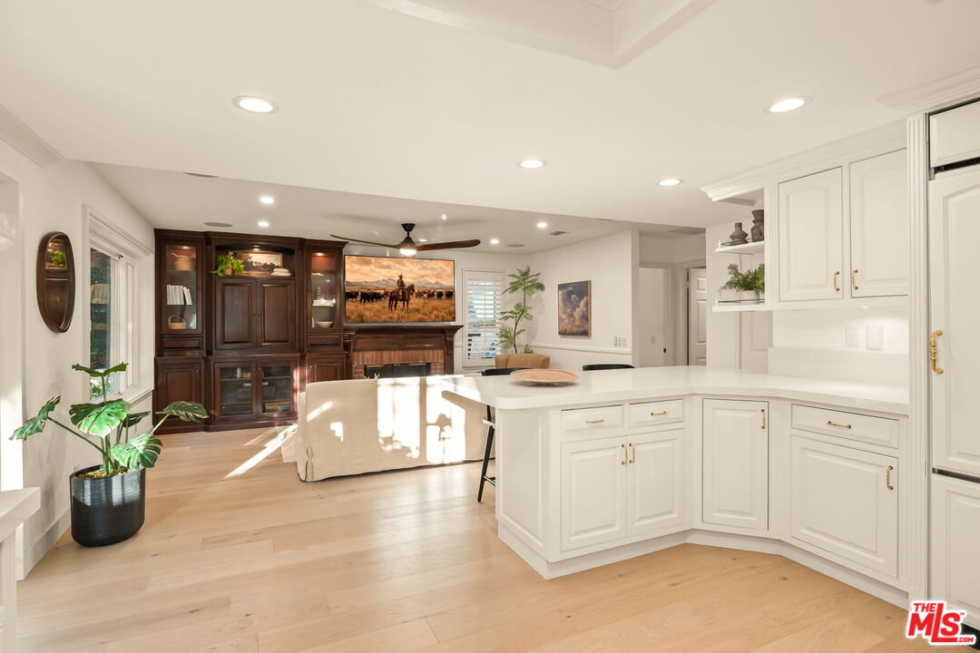 2233 Country Park Ct