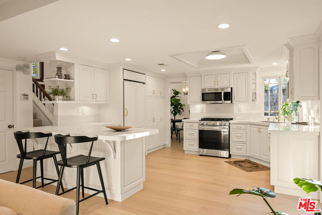 2233 Country Park Ct