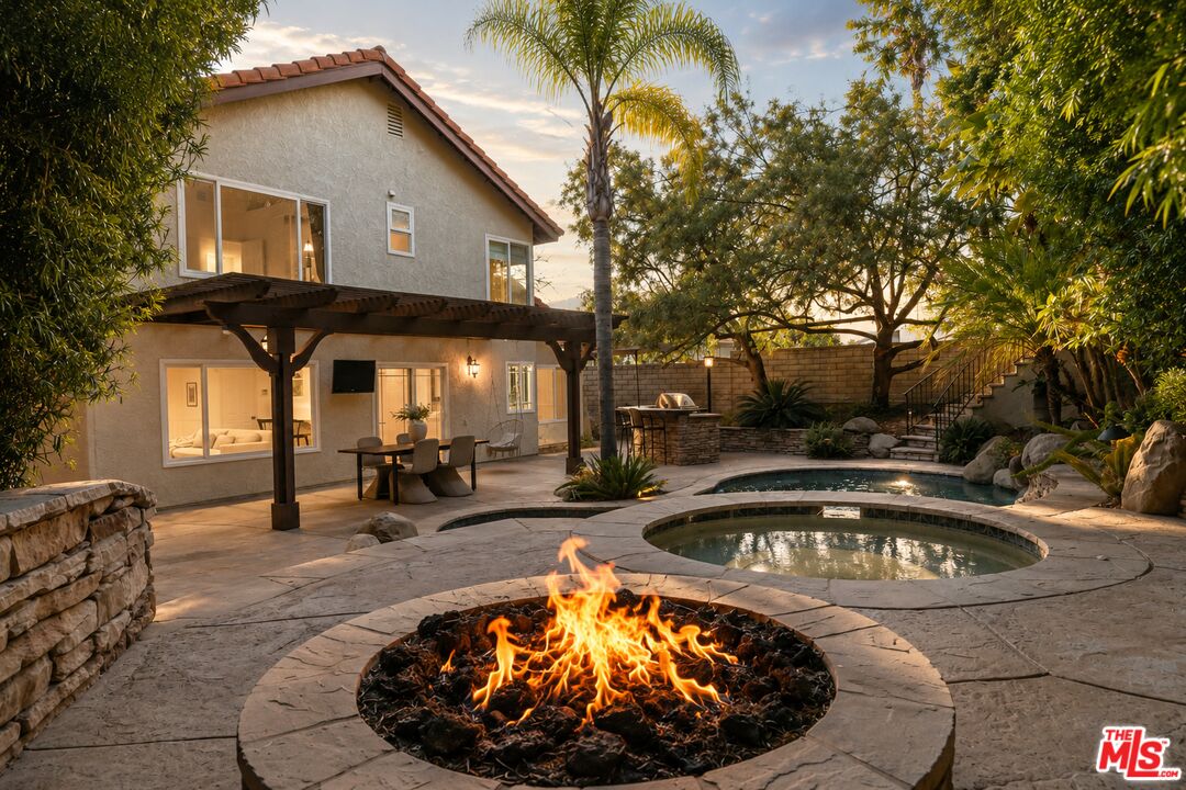 2233 Country Park Ct
