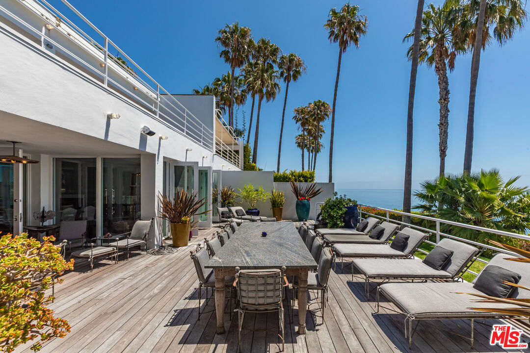 27428 Pacific Coast Hwy